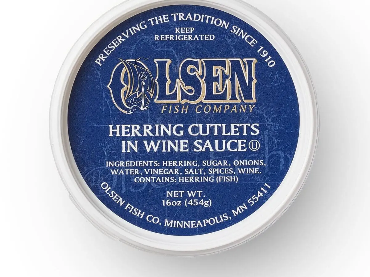 Olsen herring cutlets in wine sauce tin