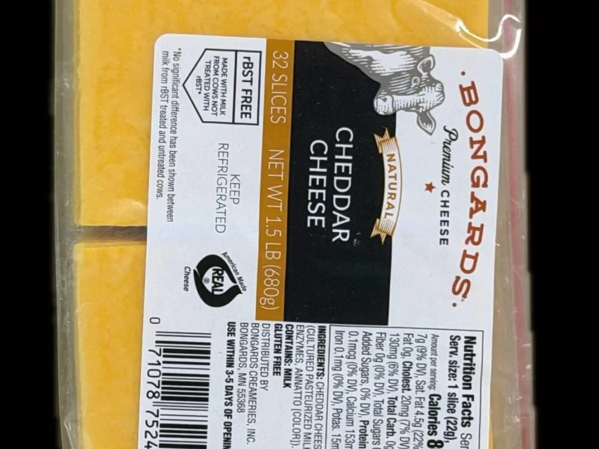 Bongard's packaged cheddar cheese block